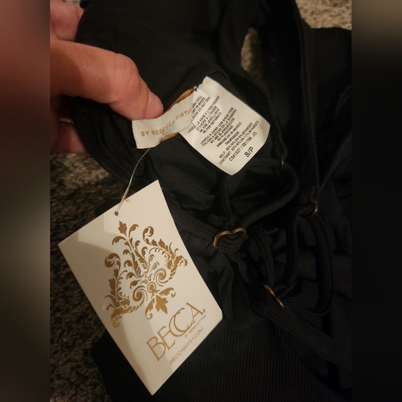 Nwt BECCA by Rebecca Virtue Fine Line Tessa Crossover High Neck One-Piece Sz. Sm - Picture 9 of 9